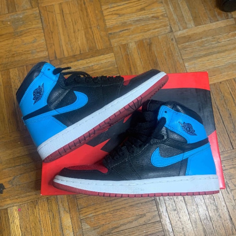 WMNS AIR JORDAN 1 HIGH "UNC TO CHICHAGO"